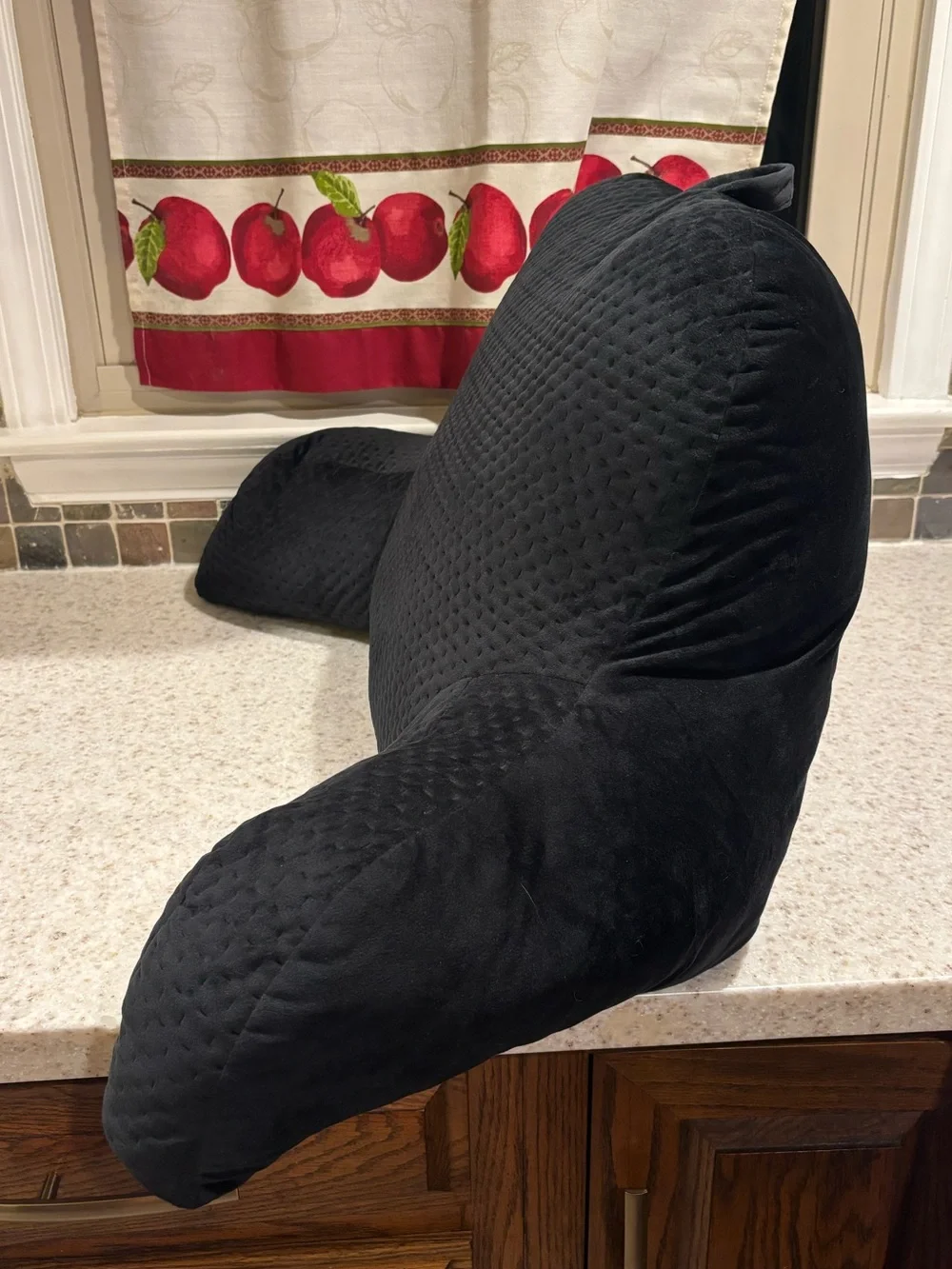 N/A black plush